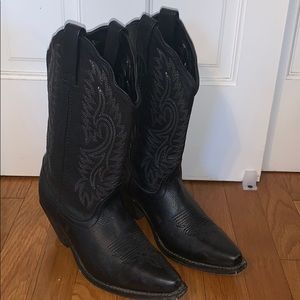 All black leather cowgirl boots
